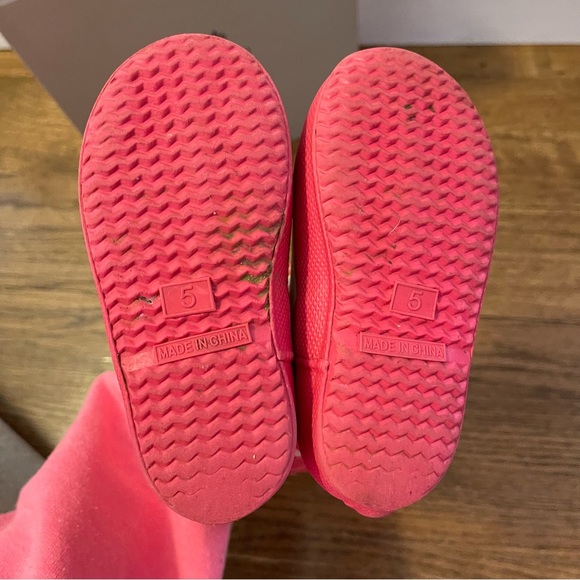 Hunter Kids First Gingham Rain Boots - Picture 6 of 9